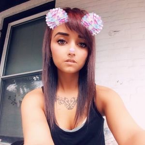 Meet your Posher, Jade